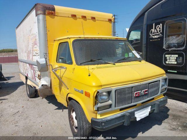  Salvage General Motors Cutaway Van